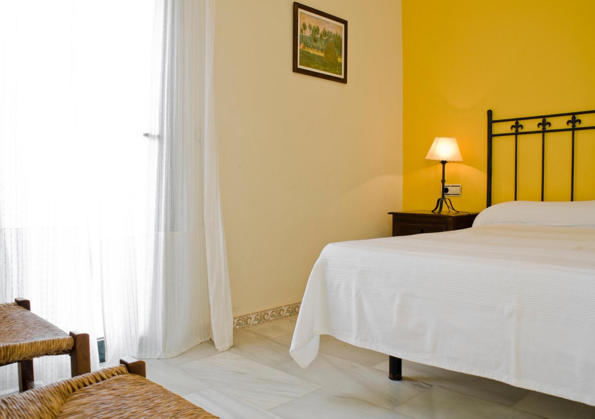 Hostal Sixto Рота Экстерьер фото