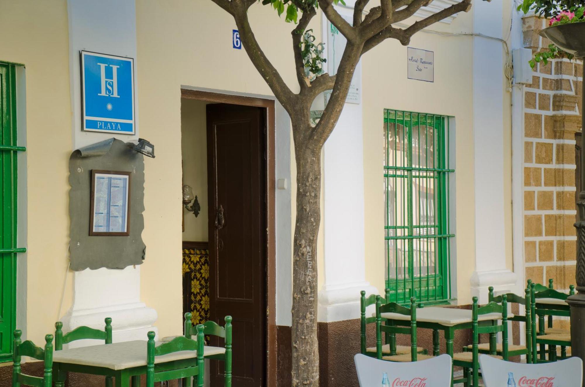 Hostal Sixto Рота Экстерьер фото